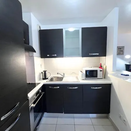 Daire Sunlight - Mirage - With Parking And Terrace